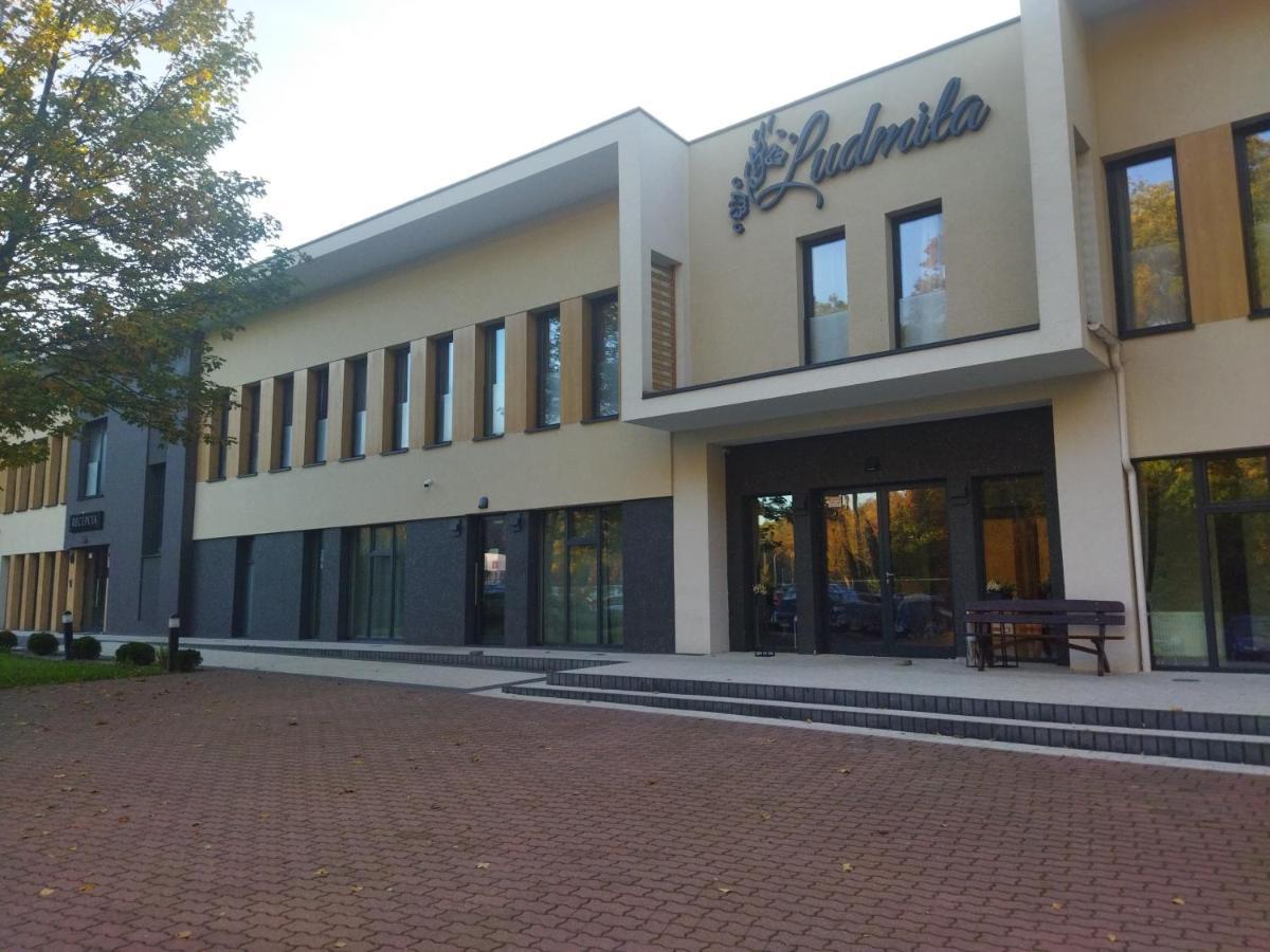 Dom Weselny Ludmila Bed & Breakfast Kraśnik Eksteriør bilde